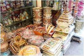 The Bridal Lehenga Shops In Chandni Chowk Are Also Very Popular There Are At Least A Dozen Good Shops Where Brides Visit To B Decor Market Decor House Design