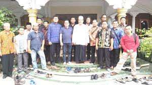 Kabar mengejutkan datang dari persela lamongan, pelatih nil maizar meninggalkan klub. Luar Biasa Smk Di Paciran Lamongan Ini Bisa Bikin Kapal Puluhan Milyar Budiono Sukses