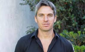 Osvaldo ramiro fumazoni better known as ramiro fumazoni (born 22 december 1971), is an argentine model and actor. Ramiro Fumazoni Alista Su Regreso A La Tv Con Televisa Mundo Latino