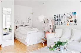 Pinterest Les Meilleures Idees Pour Amenager Un Studiopinterest 40 Bonnes Small Studio Apartment Decorating Small Bedroom Decor Studio Apartment Decorating