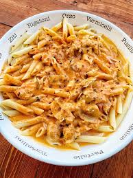 Easy Vodka Sauce The Tipsy Housewife In 2020 Easy Chicken Pasta Vodka Sauce Pasta Vodka Sauce