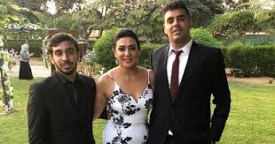 كاتبٌ وأديبٌ مِصري، اتَّخذَ مِن أدبِ الأَطفالِ دَرْبًا له فلُقِّبَ ﺑ «رائدِ أدبِ الطِّفل». ÙˆÙØ§Ø¡ ØµØ§Ø¯Ù‚ ØªØ­ØªÙÙ„ Ø¨Ø¹ÙŠØ¯ Ù…ÙŠÙ„Ø§Ø¯ Ø§Ø¨Ù†Ù‡Ø§ ÙƒÙ„ Ø³Ù†Ø© ÙˆØ£Ù†Øª Ø·ÙŠØ¨ Ø§Ù„Ø­Ø¨ ÙƒÙ„Ù‡ ÙˆÙØ±Ø­Ø© Ù‚Ù„Ø¨Ù‰ Ø§Ù„ÙŠÙˆÙ… Ø§Ù„Ø³Ø§Ø¨Ø¹