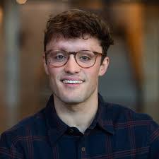 Jonathan Linder's Instagram, Twitter & Facebook