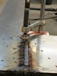 Use Copper To Absorb Heat When Welding Thin Metals Welding Projects Metal Welding Welding And Fabrication