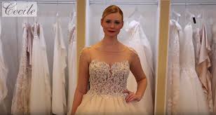 Hochzeitskleid brautkleid hallo ich habe mein wunderschönes brautkleid an einem tag getragen. Top Trend Glitzertull Fur Brautkleider Cecile Brautmoden