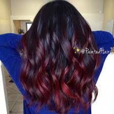 Black And Red Balayage Short Hair These Caramel Balayage Short Hair Are Stunning Caramelbalayageshorthair Red Ombre Hair Hair Color Red Ombre Red Hair Color