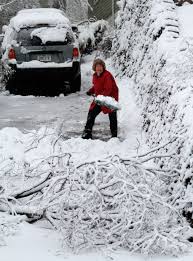 A lot of trust in this one. Historic Snowstorm Photos Papers Weather Qctimes Com