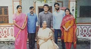 Vinoth and the film is produced by boney kapoor. Valimai Still Leaked Fans Want An Update Now