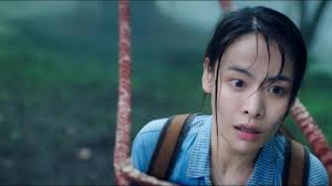 The giant insect beast heard a strange noise and actually left.