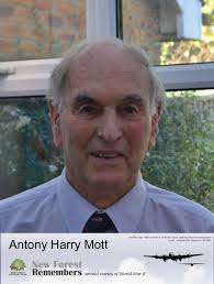 Memories of an artillery man and motorcyclist