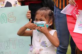 Ala de oro y ala de plata se lucen con espectáculo aéreo en su debut | nación lucha libre. Salvan Vida De Nina De 4 Anos Con Trasplante De Rinon Donado Por Su Madre Noticias Agencia Peruana De Noticias Andina