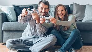 Los roles de género también tienden a ser más tradicionales, y los abuelos desempeñan un papel mayor en la sensibilización de los niños que en occidente. Los Videojuegos Son Uno De Los Pasatiempos Preferidos