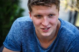 A Harvardra és a Stanfordra is hívták Barta Marcit, Szombathely úszózsenijét