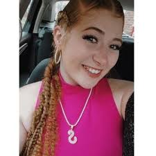 Becky Perry (@Beccz88)