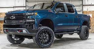 That Blue Is Gorgeous Repost Netdirectautosales Get Ready For Tailgate Parties In This Lifte Chevrolet Silverado Silverado Truck Ford Trucks F150
