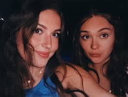 bella maxine moreno (@be11amoreno) • Instagram photos and videos