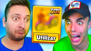 jugando con mi prima stumble guys 😊