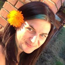 Amazon.com: Conundrum (The Collapse): 9781651517208: Wright, Penelope: Books