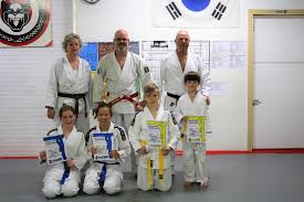 1e helft Ju-jitsu examens. Wij...