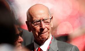 Sir Bobby Charlton, England and Man United great, dies at 86