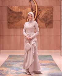 Saat ini banyak sekali dihadirkan baju kebaya terbaru untuk bridesmaid yang dihadirkan dengan model yang beragam. Buy Baju Bridesmaid Simple Cheap Online