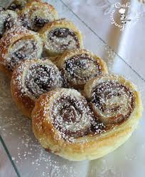 Preriscaldare il forno a 180 gradi. Ventagli Pasta Sfoglia Nutella E Mascarpone