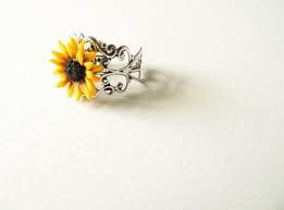 Sunflower Ring Yellow Flower Ring Polymer Clay Jewelry Gift Etsy Yellow Flower Ring Polymer Clay Jewelry Clay Jewelry