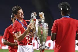 69 432 736 · обсуждают: Champions League Winner And Top Scorer Robert Lewandowski Never Stop Dreaming