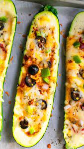 Jan 03, 2021 · these low carb easy to make pizza stuffed zucchini boats are flavor packed with marinara, garlic, mozzarella, provolone and mini pepperoni. Stuffed Zucchini Boats One Pan One Pot Recipes