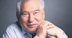 He was born chingiz torekulovich aitmatov on december 12, 1928, in kirgizia, soviet union. Cengiz Aytmatov Mezari Basinda Anildi Sayfa 2 Son Dakika Haberler