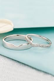 Beautiful Matching Wedding Bands With Diamonds In Her Ring Etsy Wedding Rings Sets His And Hers Couple Wedding Rings Matching Wedding Rings