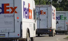 Average fedex ground package handler yearly pay in us is approximately $30,421, which is 11% below the national average. Fedex Mounts Big Money Push To Head Off Unionization By Us Workers Us Unions The Guardian