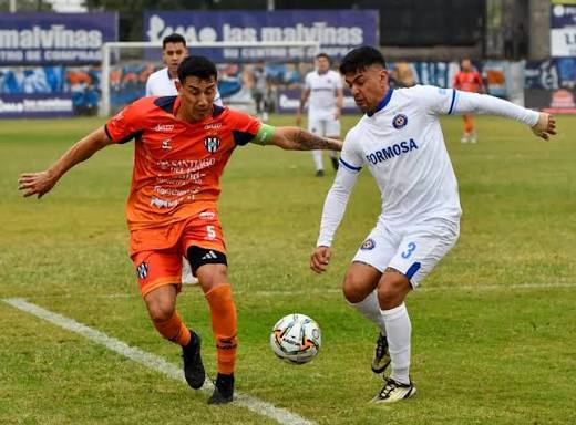 Caída en La Banda Sol de América no pudo seguir en la buena senda, en La Banda perdió 2 a 0 ante Sarmiento. Sarmiento de La Banda continúa en la recuperación y
