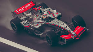 Nem volt azonban ennyire szerencsés sebastian vettel: Kimi Raikkonen Mp4 21 Formula1