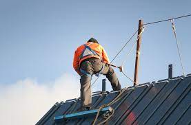 Knowing the correct anchoring procedures and their limitations are one of the best ways to avoid anchoring related fatalities and damages. Roof Work Roofer Safety Tips Work Fit