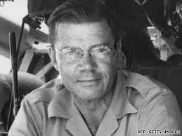 Robert McNamara, ex-defense secretary, dies