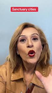 My mom is an old school Latina. #latinos #latinas #hispanos #mejicanos...