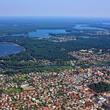 Die kreisstadt augustów aʊ̯ˈgustuf (litauisch augustavas) ist ein kurort im nordosten polens in der woiwodschaft podlachien.der ort ist heute bekannt für wassersportmöglichkeiten. Zegluga Augustowska Rejsy Statkiem Szlakiem Kanalu Augustowskiego Rejsy Statkami Po Jeziorach I Kanale Augustowskim