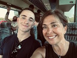 Robert Guion's Instagram, Twitter & Facebook