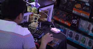 I Played Pubg On My Phone Just To Waste Some Time I Found Out That Using Keyboard And Mouse On A Phone Is A Thing Pubattlegrounds