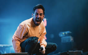 1 biography 1.1 personal life 1.2 philanthropy 2 guitar playing style delson graduated from agoura high school in 1995 and formed xero with mike shinoda whom he knew since the seventh grade, which would later become linkin. Linkin Park S Mike Shinoda Makes A One Hour Of A Stream Coronajam Metalhead Zone