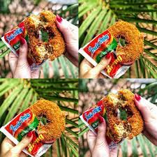 Informasi sekaligus foto makanan ini pertama kali dibagikan pengguna instagram bernama edy wu. Viral Donat Indomie Goreng Ternyata Inilah Pencetusnya