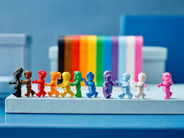 Pride month is celebrated every june as a tribute to those who were involved in the stonewall riots. Lego 40516 Everyone Is Awesome Lgbtq Set Zum Pride Month Vorgestellt
