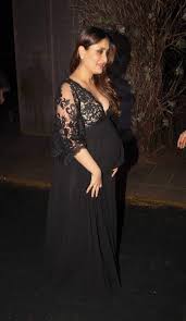 The actress is being severely criticised after unconfirmed reports alleging. Kareena Kapoor Khan On Twitter Throwback Pregnant Bebo Kareenakapoorkhan