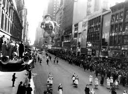 Images Of Old Macy S Thanksgiving Parade The Macy S Thanksgiving Day Parade In The 1947 Film Macys Parade Thanksgiving Parade Macy S Thanksgiving Day Parade