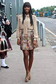 kelly rowland chloe blouse matthew williamson skirt and fendi sandals kelly rowland style fashion kelly rowland