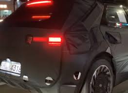 Hyundai has revealed that the ioniq 5 will have awd, dual motor, solar roof & up to 550 km range (wltp). Hyundai Ioniq 5 Caught With Production Lights Korean Car Blog
