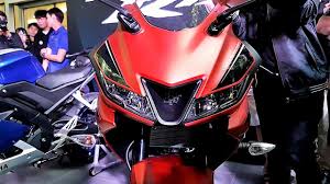 Yamaha is the brand of japan. New 2017 Yamaha R15 V3 Pics Gallery