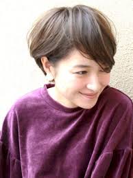 秋の髪型49選 大人女子に似合うトレンドヘアスタイル アレンジをチェック folk ヘアスタイル ショートボブ 髪型