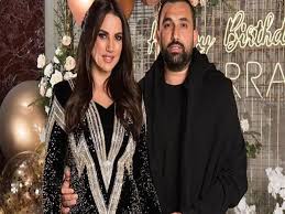 التغيير عند الإمام عبد السلام ياسين: Ø£ÙˆÙ„ ØªØ¹Ù„ÙŠÙ‚ Ù…Ù† Ø¯Ø±Ø© Ù‡Ù„ Ø§Ù„ÙÙ†Ø§Ù†Ø© Ø§Ù„ØªÙˆÙ†Ø³ÙŠØ© Ø­Ø§Ù…Ù„ Ø¨ÙˆØ§Ø¨Ø© Ø§Ù„Ù…ØªÙ…ÙŠØ²